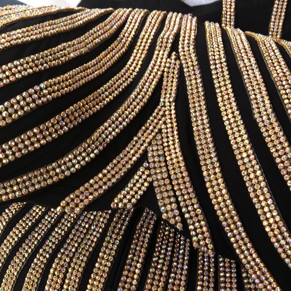 ⭐️Jovani Iridescent crystal beaded deep v back lined dress - Picture 9 of 16